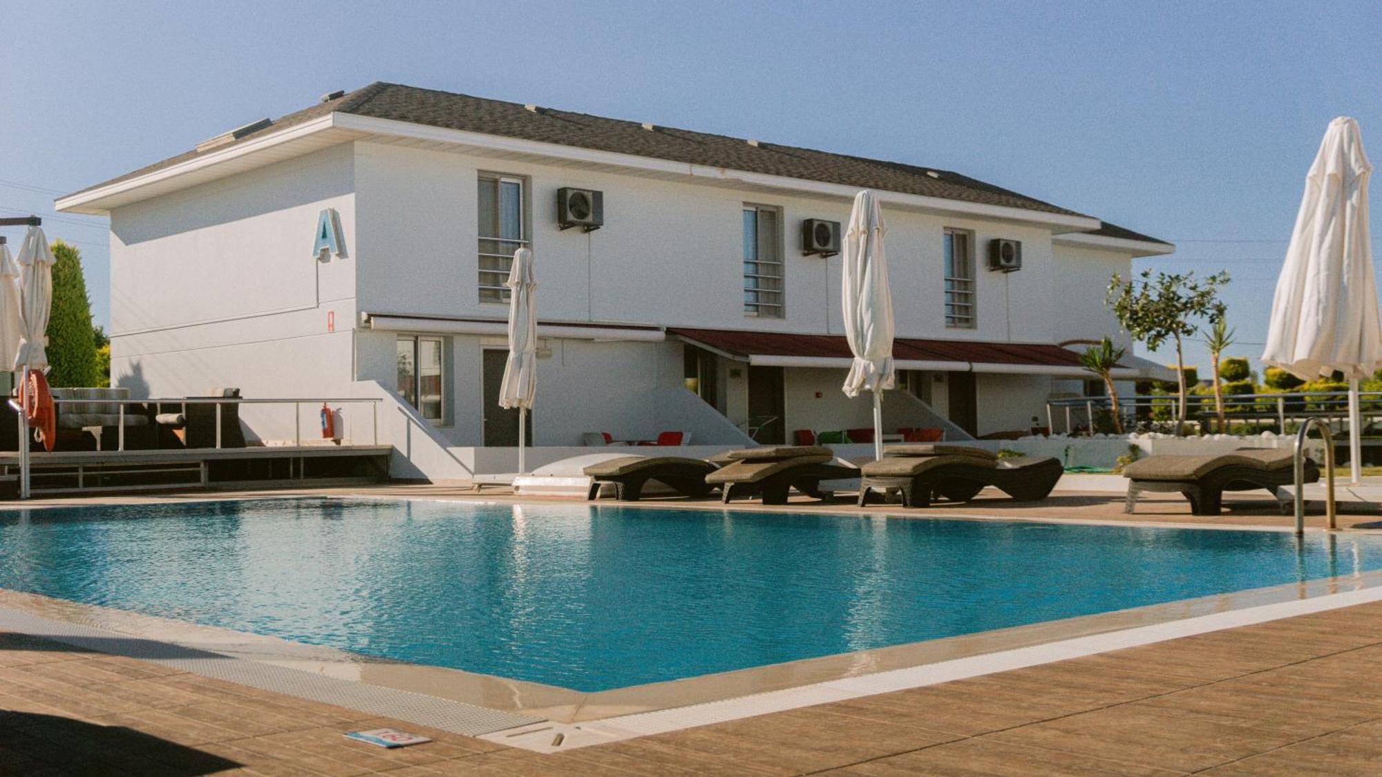 Vela Garden Resort Кешме Экстерьер фото