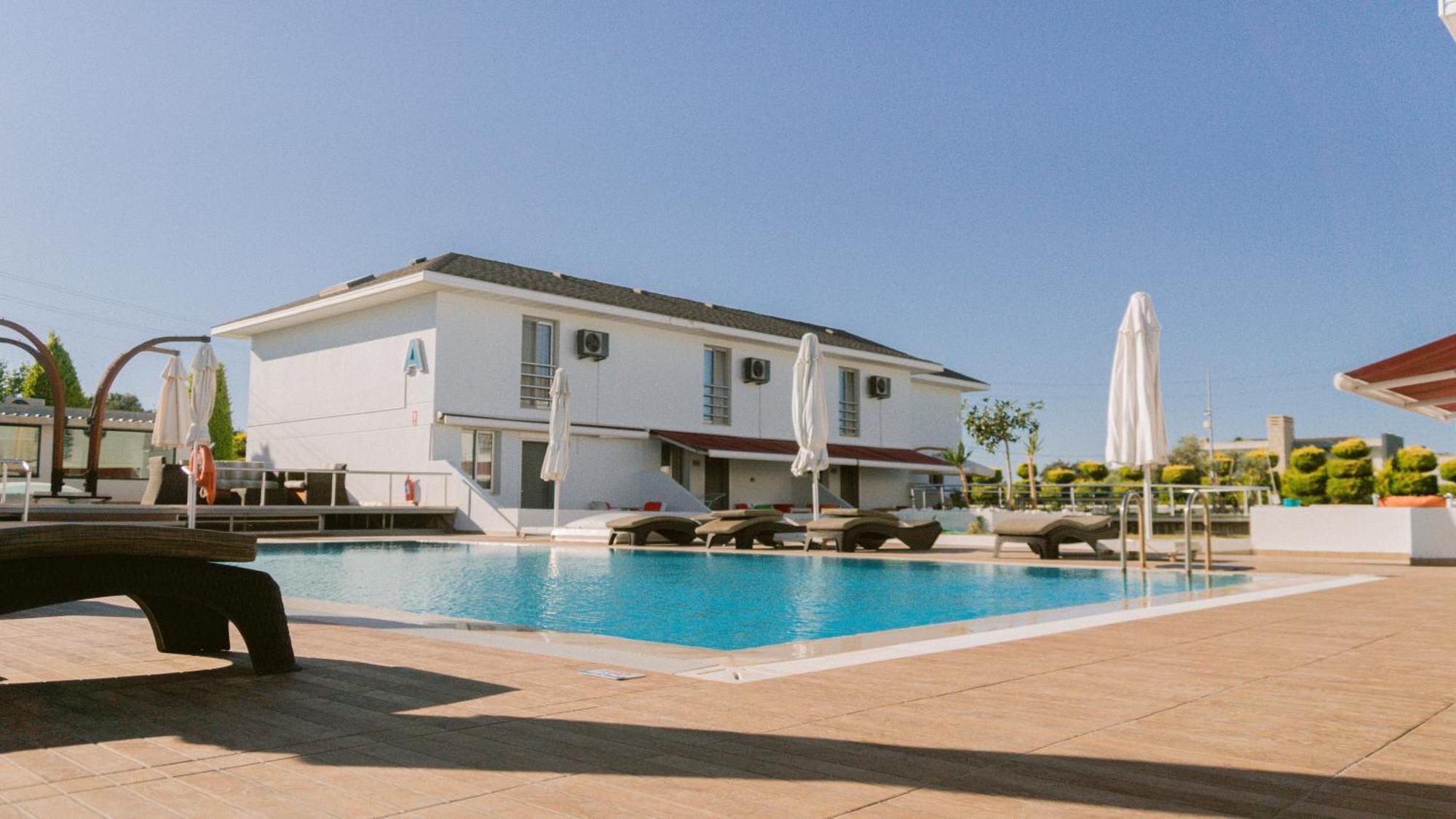 Vela Garden Resort Кешме Экстерьер фото