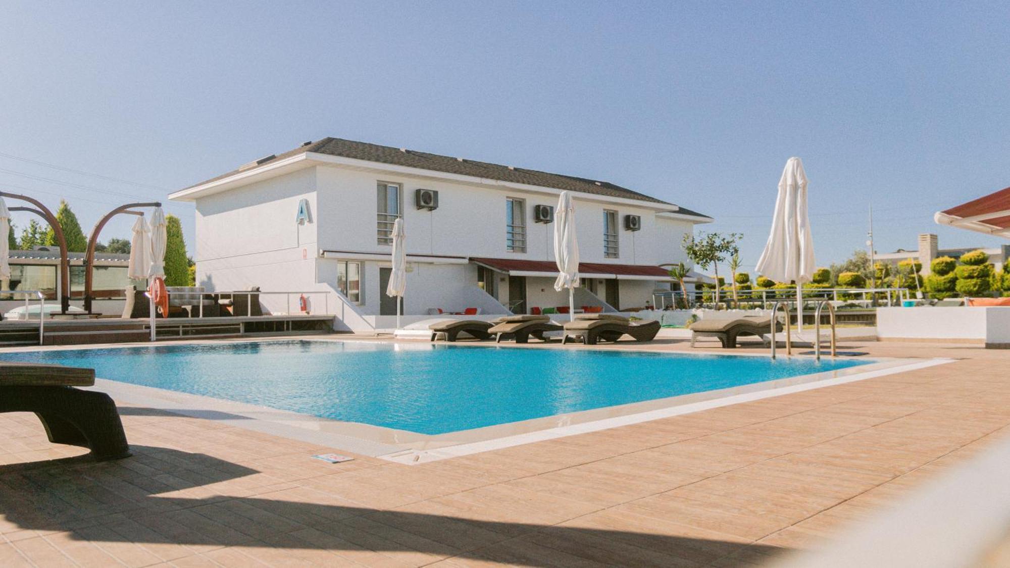 Vela Garden Resort Кешме Экстерьер фото