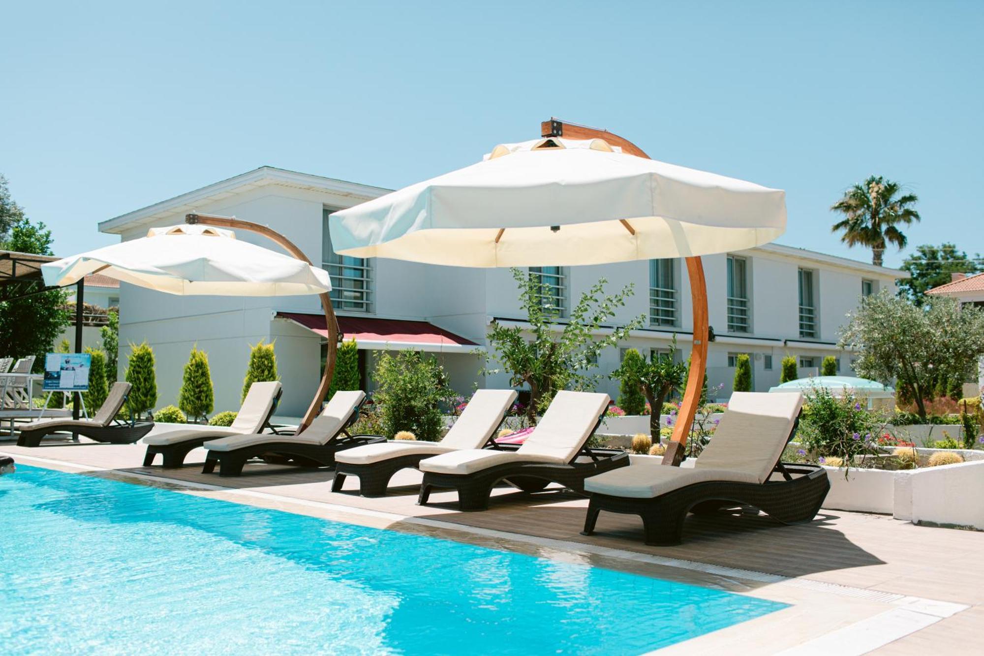 Vela Garden Resort Кешме Экстерьер фото